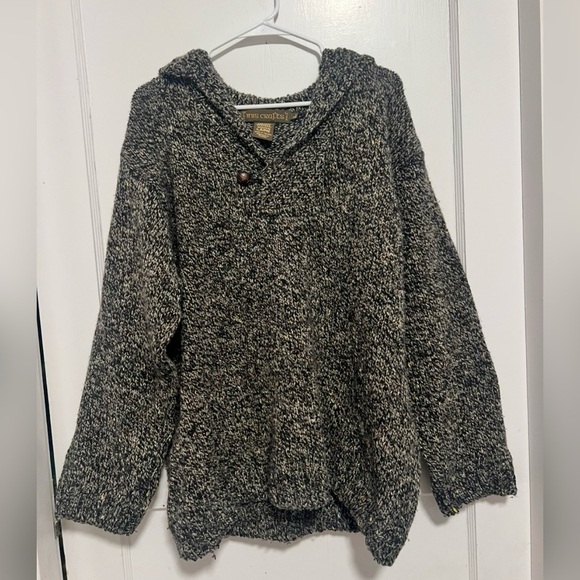 Inis Crafts Grey Pullover 100% Wool
Sweater Size L $128 - Picture 4 of 4